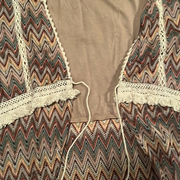 Miss Me Vest - Picture 11 of 11